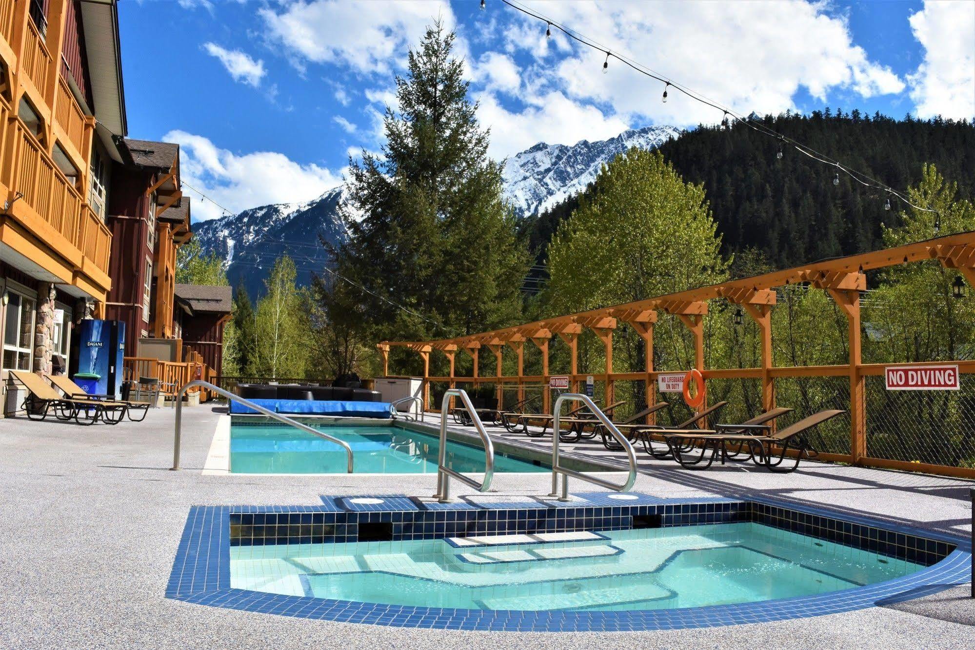 Pemberton Valley Lodge Eksteriør bilde